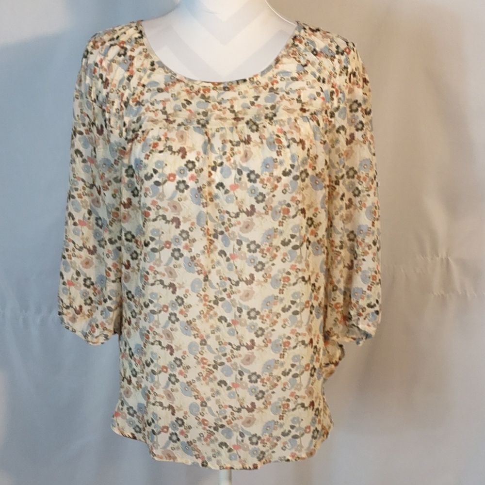 LC Lauren Conrad Cream Floral Peasant Blouse